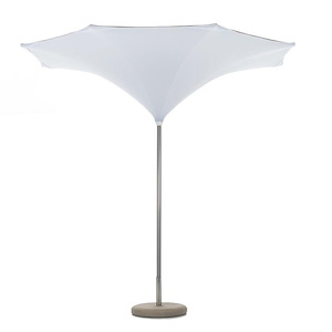 Plant 10 Foot Center Post Round Market Umbrella with Lights