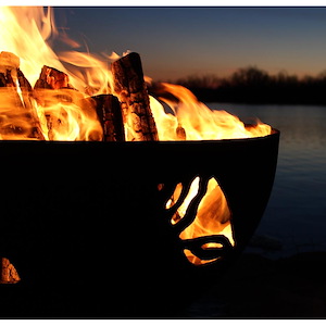 Beachcomber - Natural Gas or Liquid Propane - 36 Inch Wide - 24 Inch Tall - Fire Pit - 856212