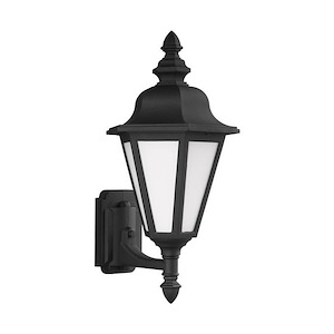 Brentwood-100W One Light Outdoor Medium Wall Lantern in Traditional Style-10.25 Inch wide by 19.75 Inch high - 561365