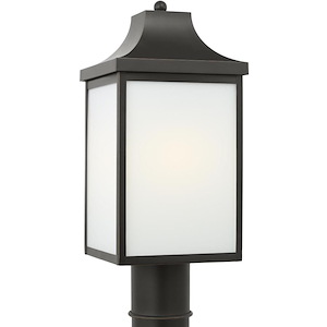Saybrook - 1 Light Medium Post Lantern In Traditional Style-20.25 Inches Tall and 8.5 Inches Wide
