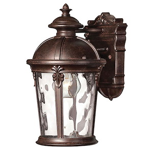 Windsor - One Light Small Outdoor Wall Mount in Traditional Style - 7 Inches Wide by 12.5 Inches High - 758832