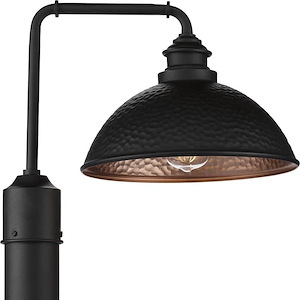 Englewood - Outdoor Light - 1 Light - in Farmhouse style - 12 Inches wide by 13.44 Inches high - 881302
